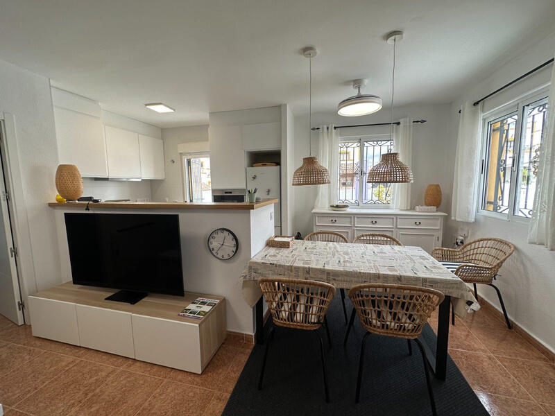 3 bedroom Townhouse for sale