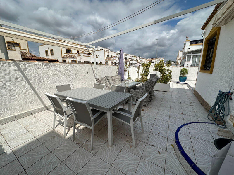 3 bedroom Townhouse for sale