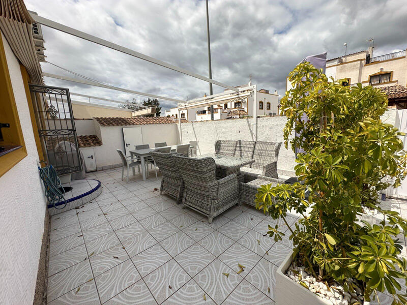 3 bedroom Townhouse for sale