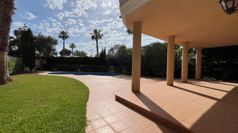 7 bedroom Villa for sale