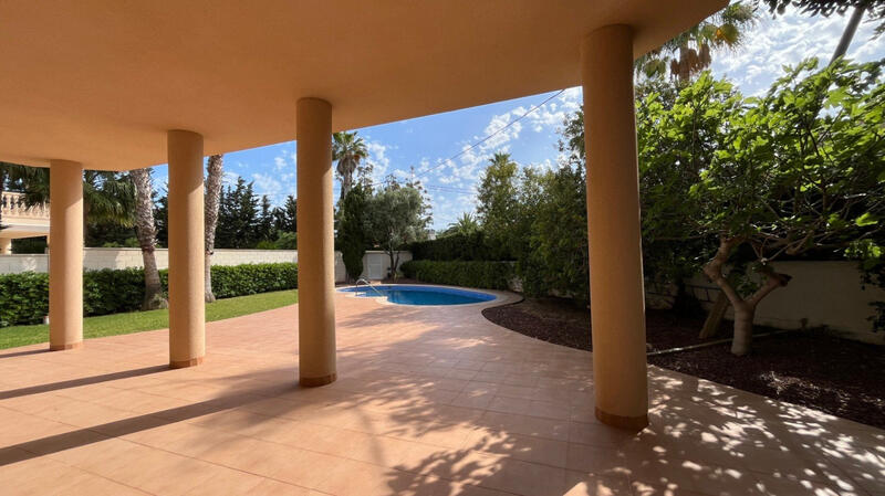 7 bedroom Villa for sale