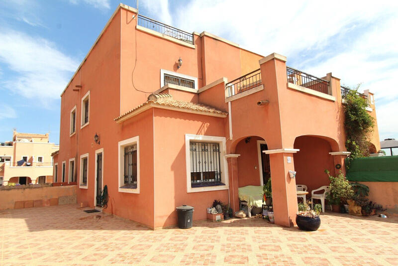 3 bedroom Duplex for sale