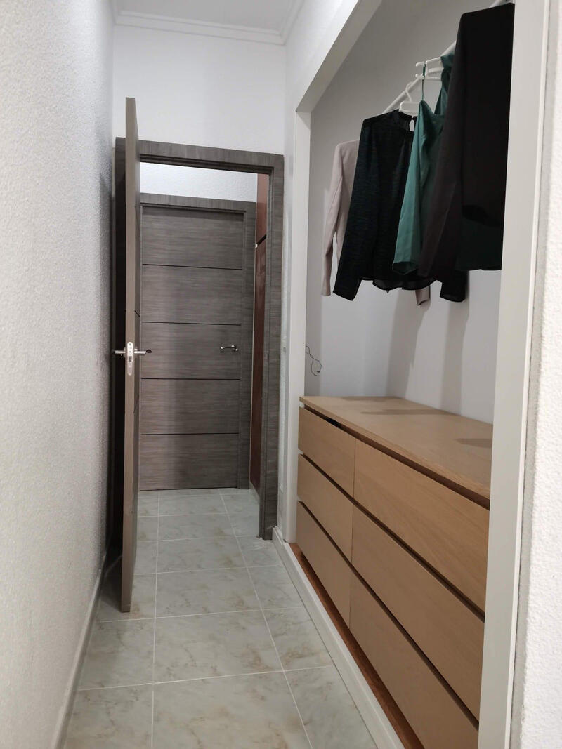 4 bedroom Apartment for sale