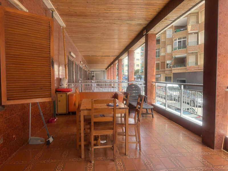 4 bedroom Apartment for sale