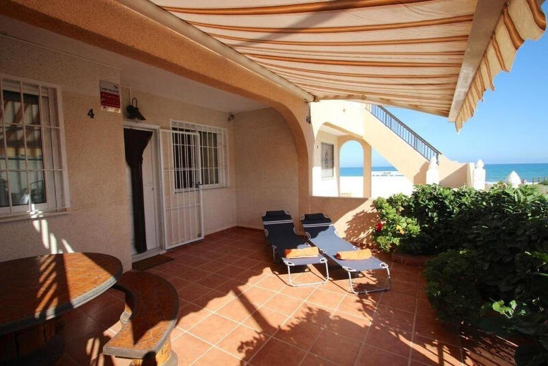 Villa til salgs i Torrevieja, Alicante