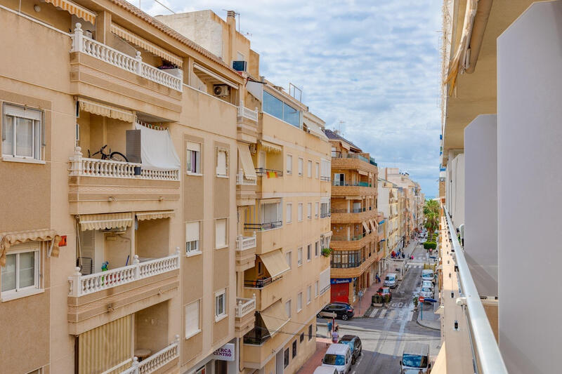 Leilighet til salgs i Torrevieja, Alicante
