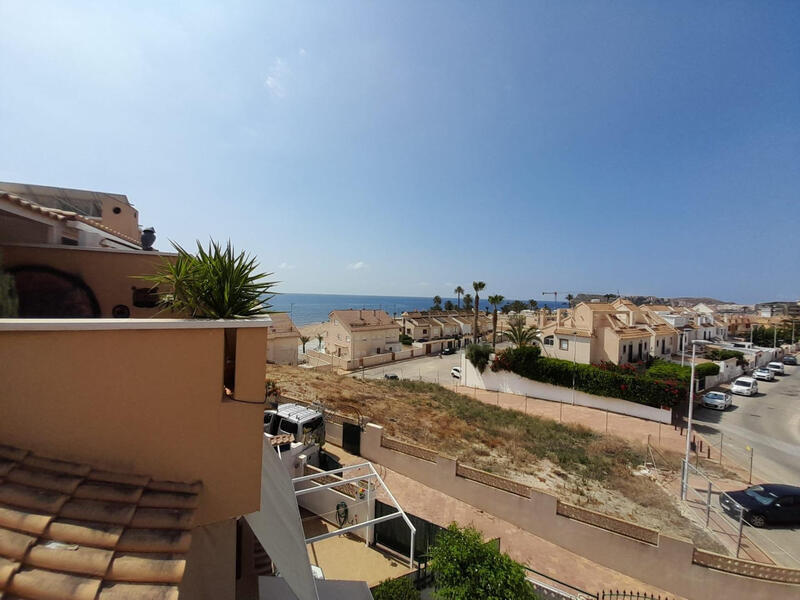 Duplex zu verkaufen in Torrevieja, Alicante