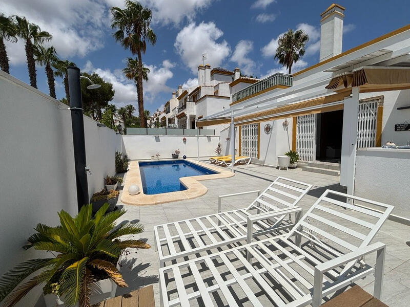 3 bedroom Villa for sale
