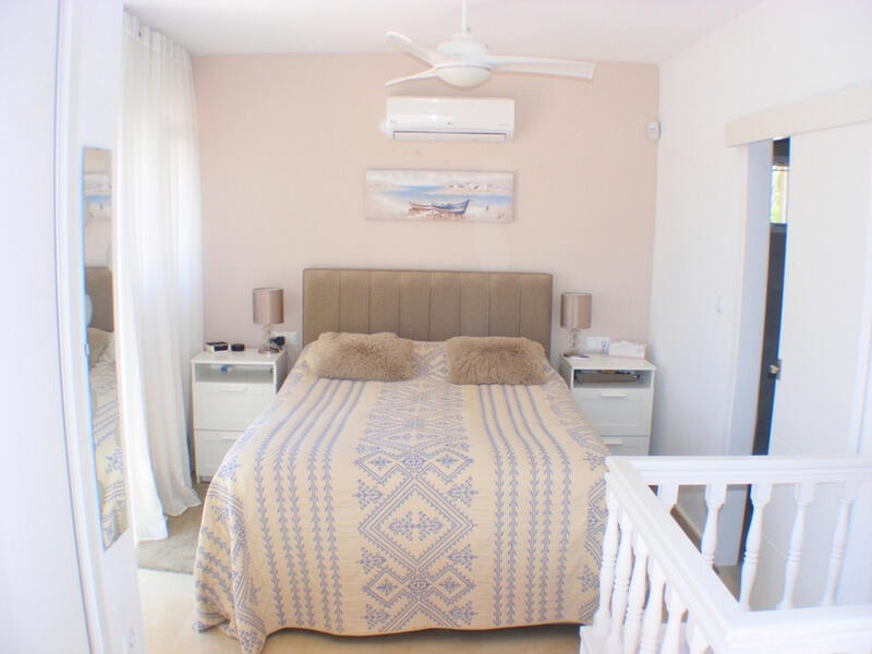 3 Cuarto Villa en venta