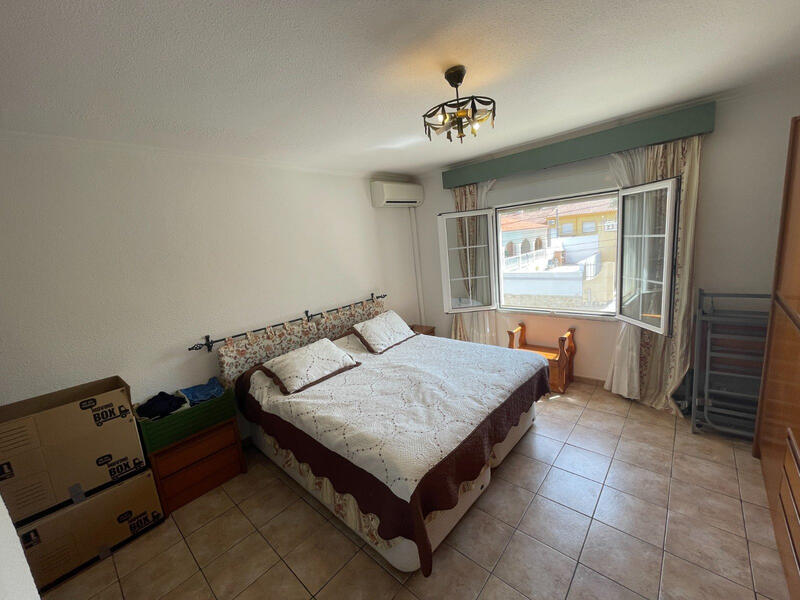 6 bedroom Villa for sale