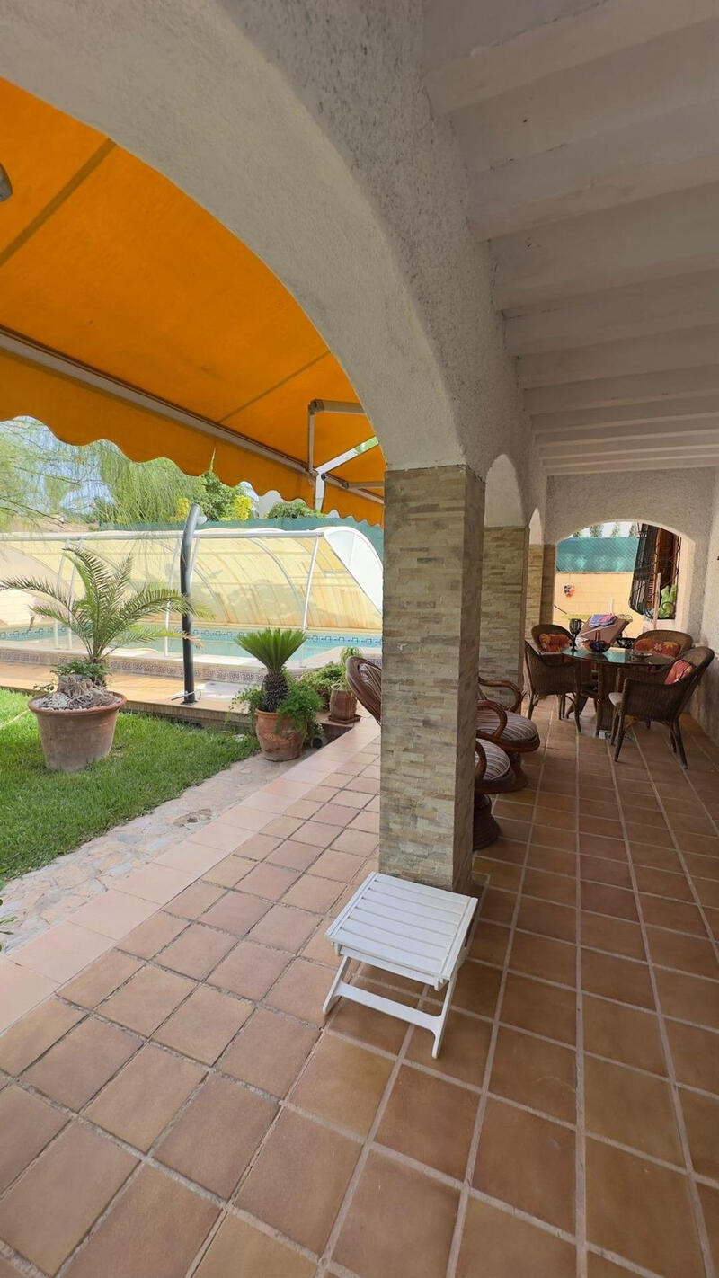 4 slaapkamer Villa Te koop