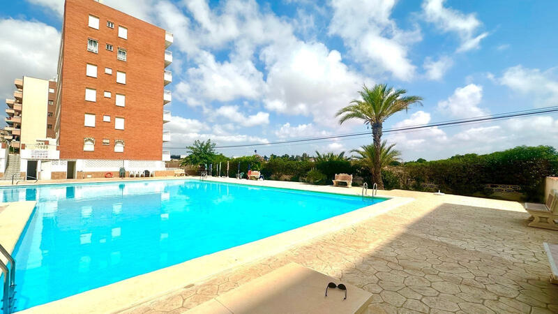 Apartamento en venta en Torrevieja, Alicante