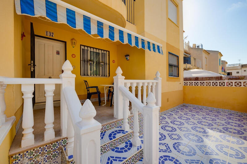 Villa till salu i Torrevieja, Alicante