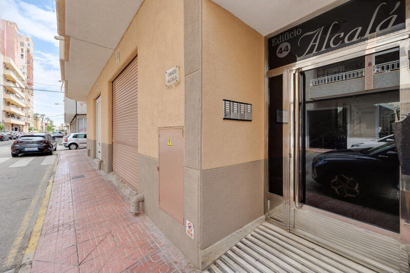 1 bedroom Apartment for sale