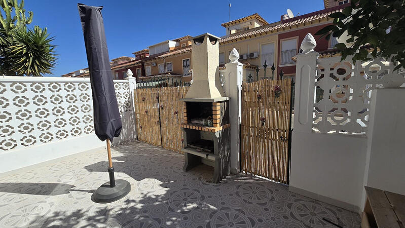 2 Schlafzimmer Stadthaus zu verkaufen