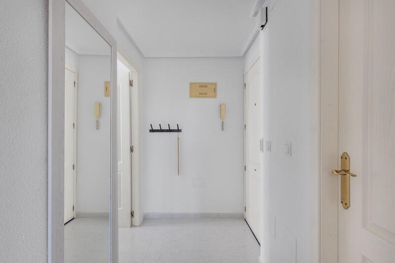 2 slaapkamer Appartement Te koop