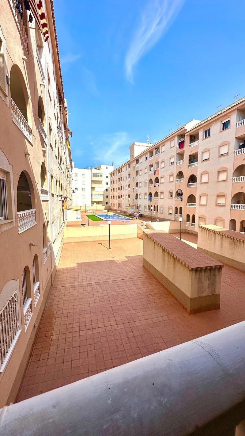 2 slaapkamer Appartement Te koop