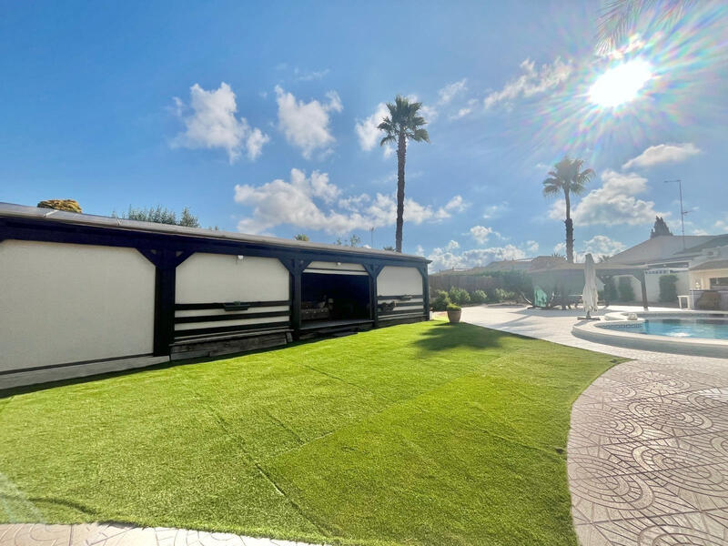 4 slaapkamer Villa Te koop