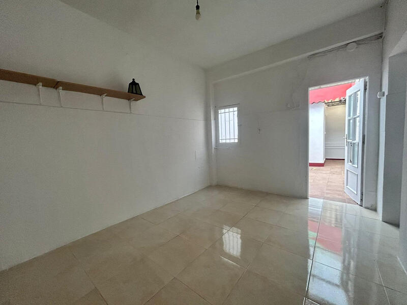 4 Schlafzimmer Stadthaus zu verkaufen