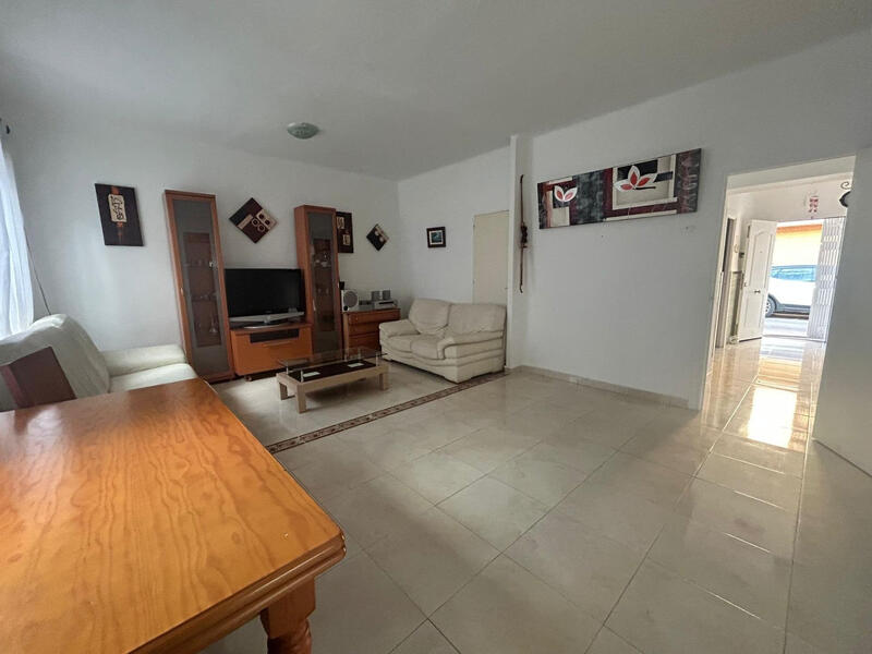 4 Schlafzimmer Stadthaus zu verkaufen