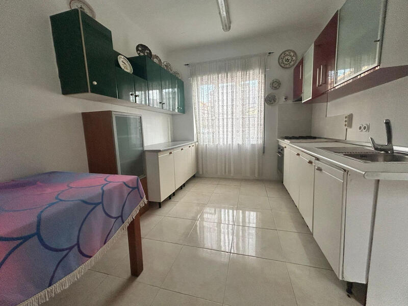 4 Schlafzimmer Stadthaus zu verkaufen