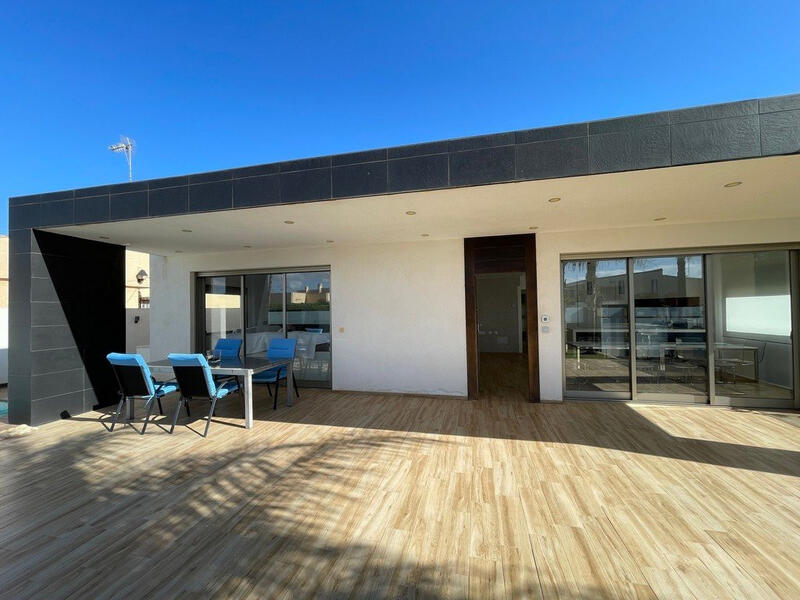 6 Cuarto Villa en venta