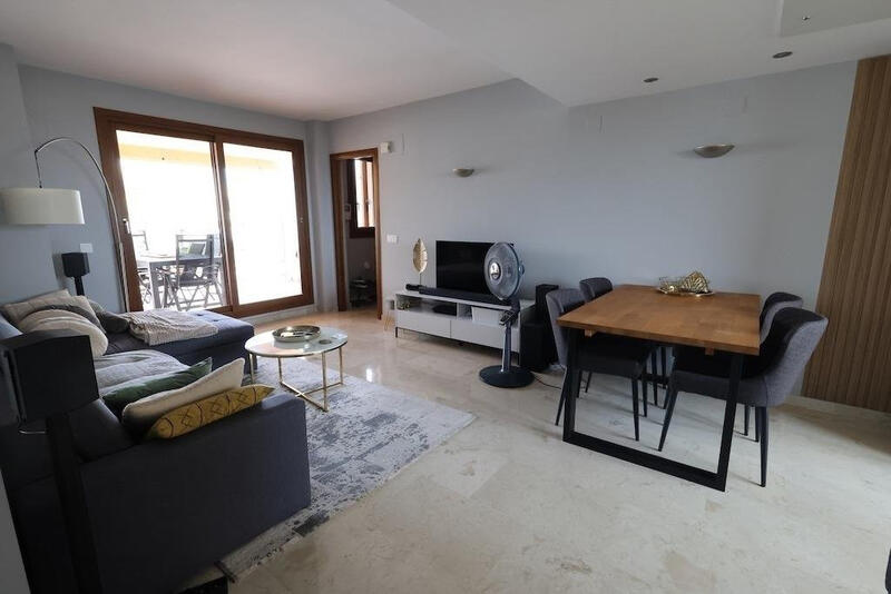 2 bedroom Apartment for sale