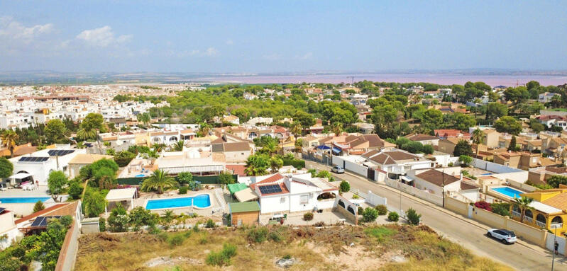 земля продается в Torrevieja, Alicante