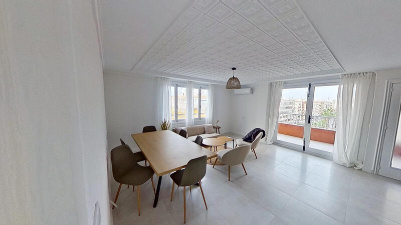 3 bedroom Apartment for sale