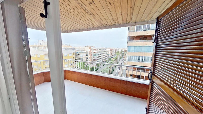 3 bedroom Apartment for sale
