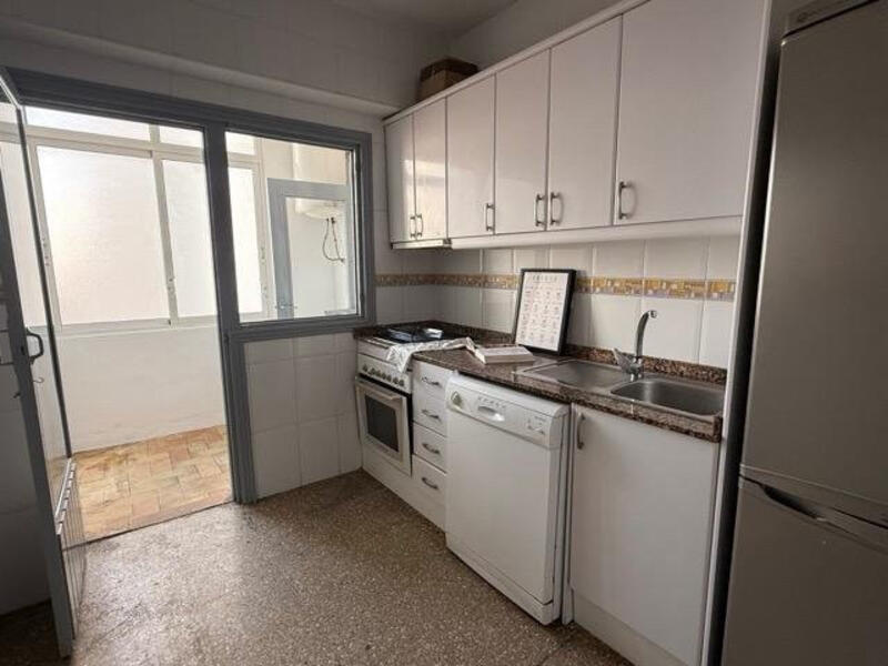 4 bedroom Apartment for sale