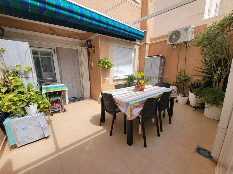 Apartamento en venta en Torrevieja, Alicante