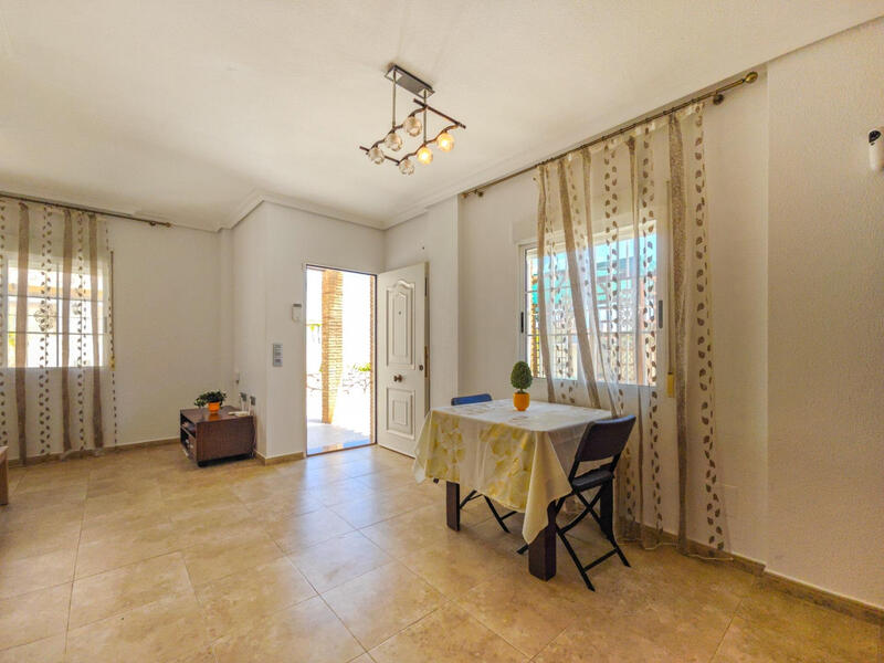 3 Cuarto Villa en venta