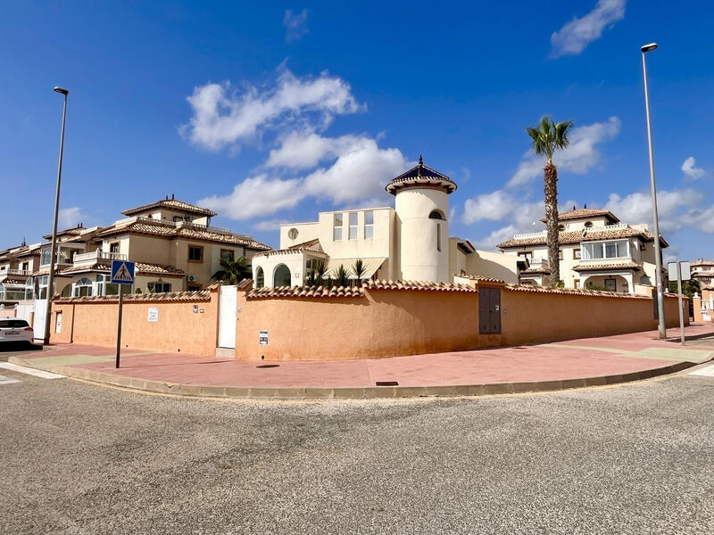 2 slaapkamer Villa Te koop