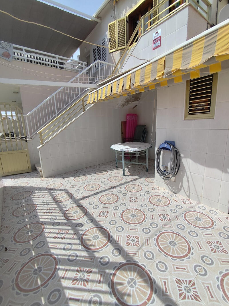 2 Cuarto Villa en venta