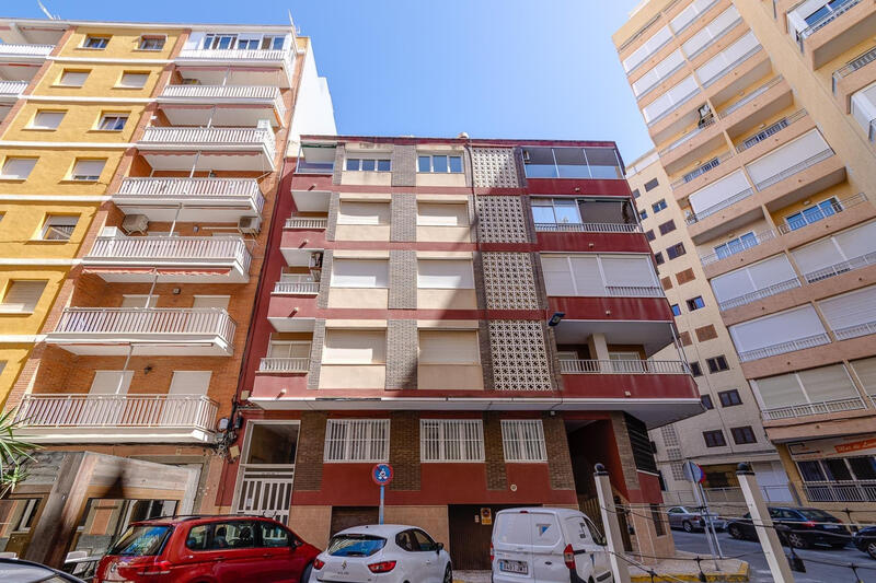 3 bedroom Apartment for sale