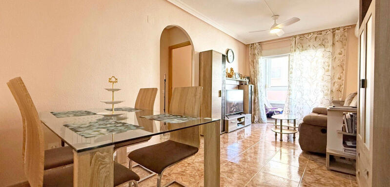 2 slaapkamer Appartement Te koop