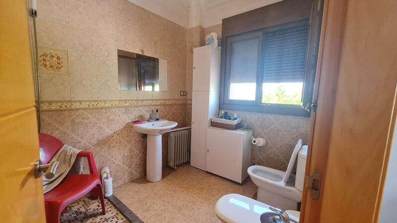 4 спальная комната вилла продается