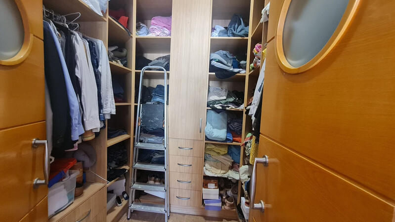 4 спальная комната вилла продается