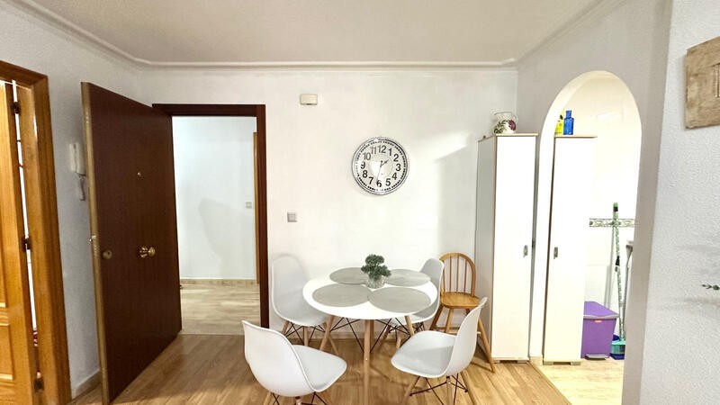 2 slaapkamer Appartement Te koop