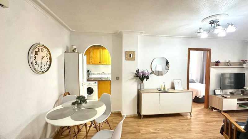 2 slaapkamer Appartement Te koop