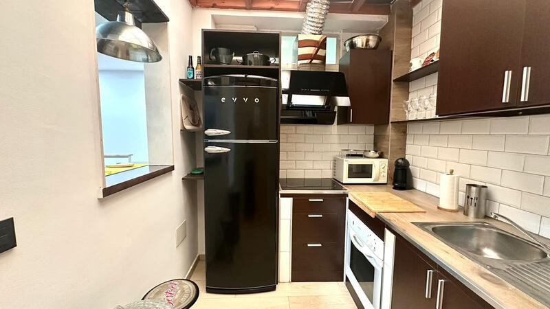 4 спальная комната квартира продается