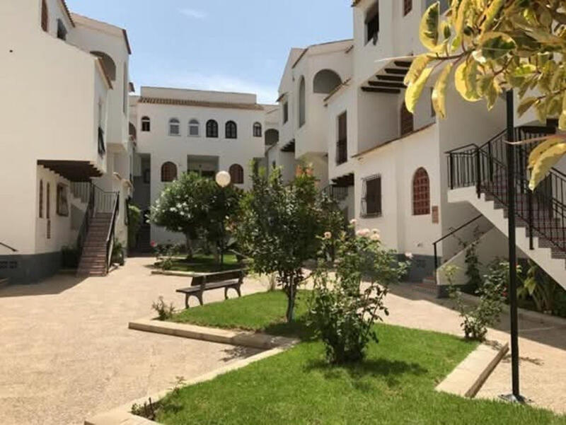 Lägenhet till salu i Torrevieja, Alicante