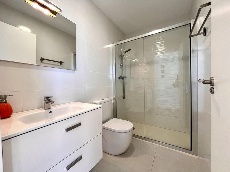 4 slaapkamer Villa Te koop