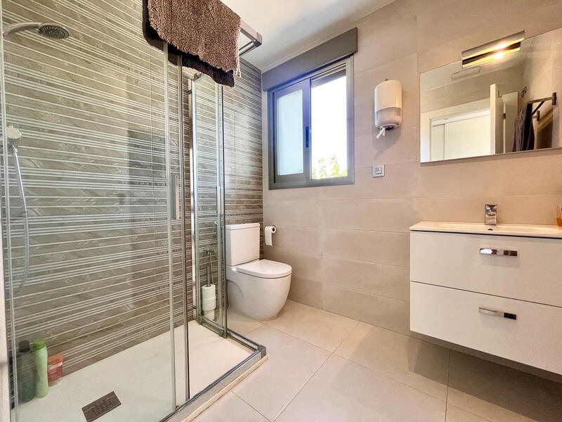 4 slaapkamer Villa Te koop