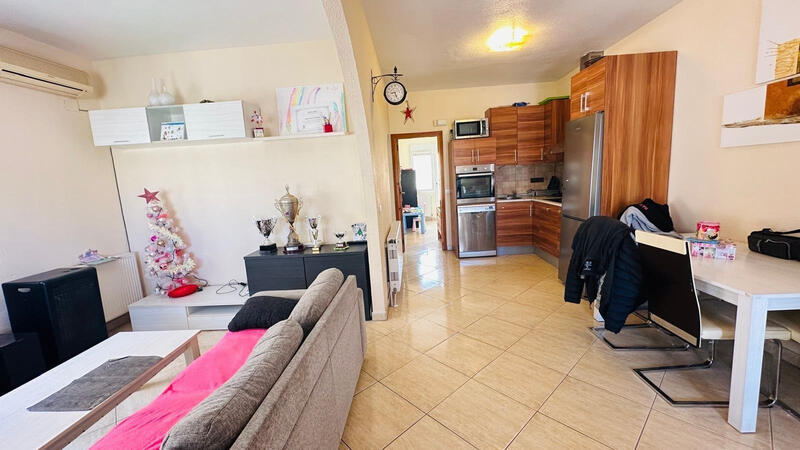 2 bedroom Townhouse for sale