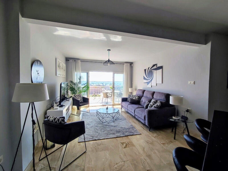 3 bedroom Apartment for sale