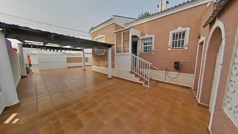 3 slaapkamer Villa Te koop