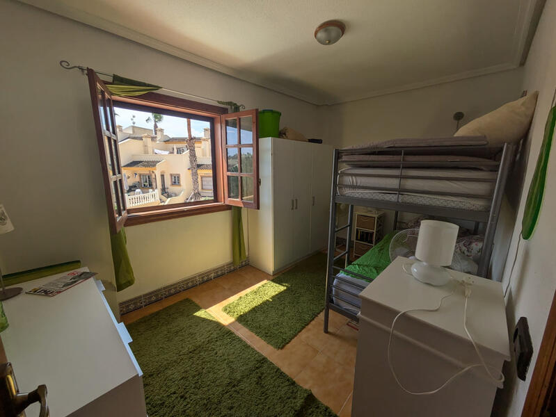 1 bedroom Apartment for Long Term Rent