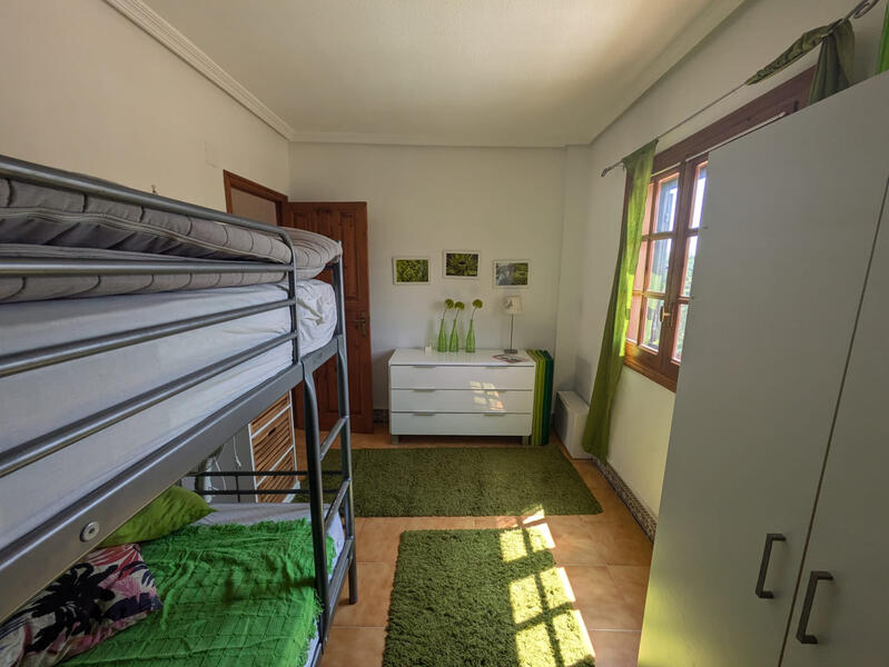 1 bedroom Apartment for Long Term Rent